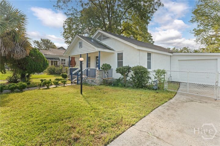 Property Photo: 1117 W 41st Street GA 31415