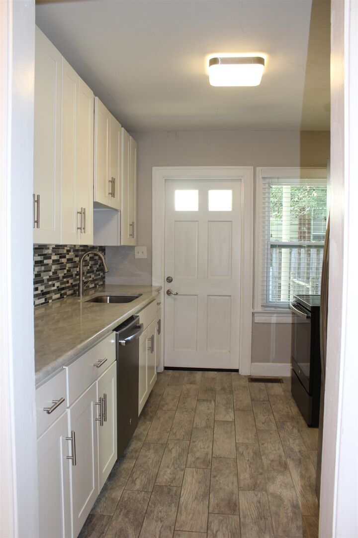 Property Photo: 1416 N Adams Street FL 32303