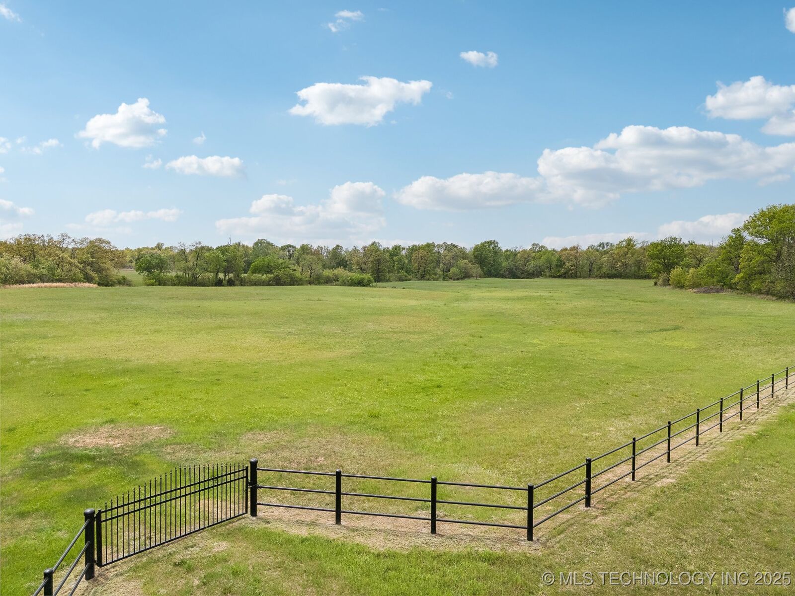 Property Photo:  35820 W Hwy 33  OK 74044 