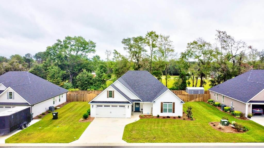 Property Photo:  3957 Landings Circle  GA 31632