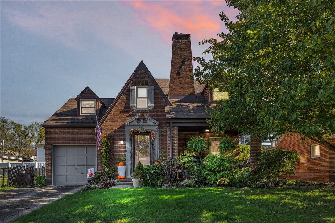 Property Photo: 167 Maple Terrace PA 15022