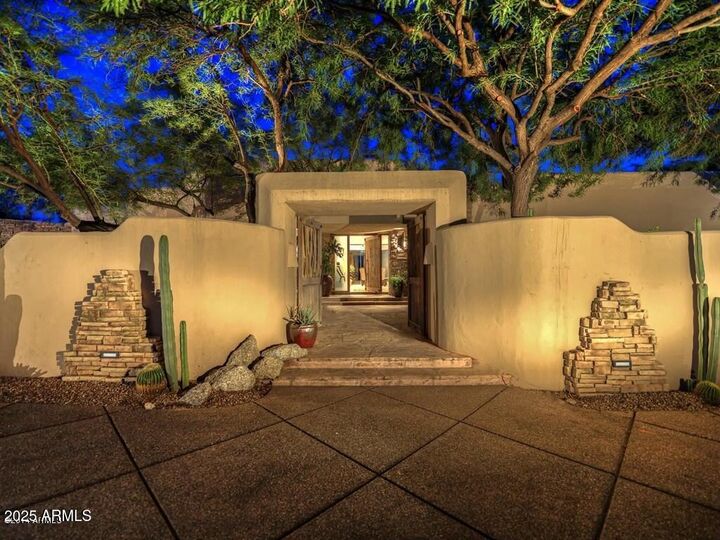 9355 E Via Del Sol Drive  Scottsdale AZ 85255 photo