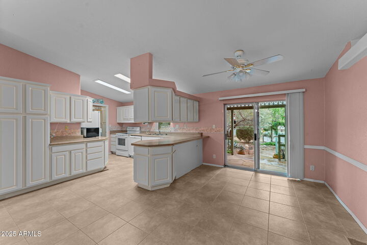 Property Photo:  23117 W Staghorn Lane  AZ 85332