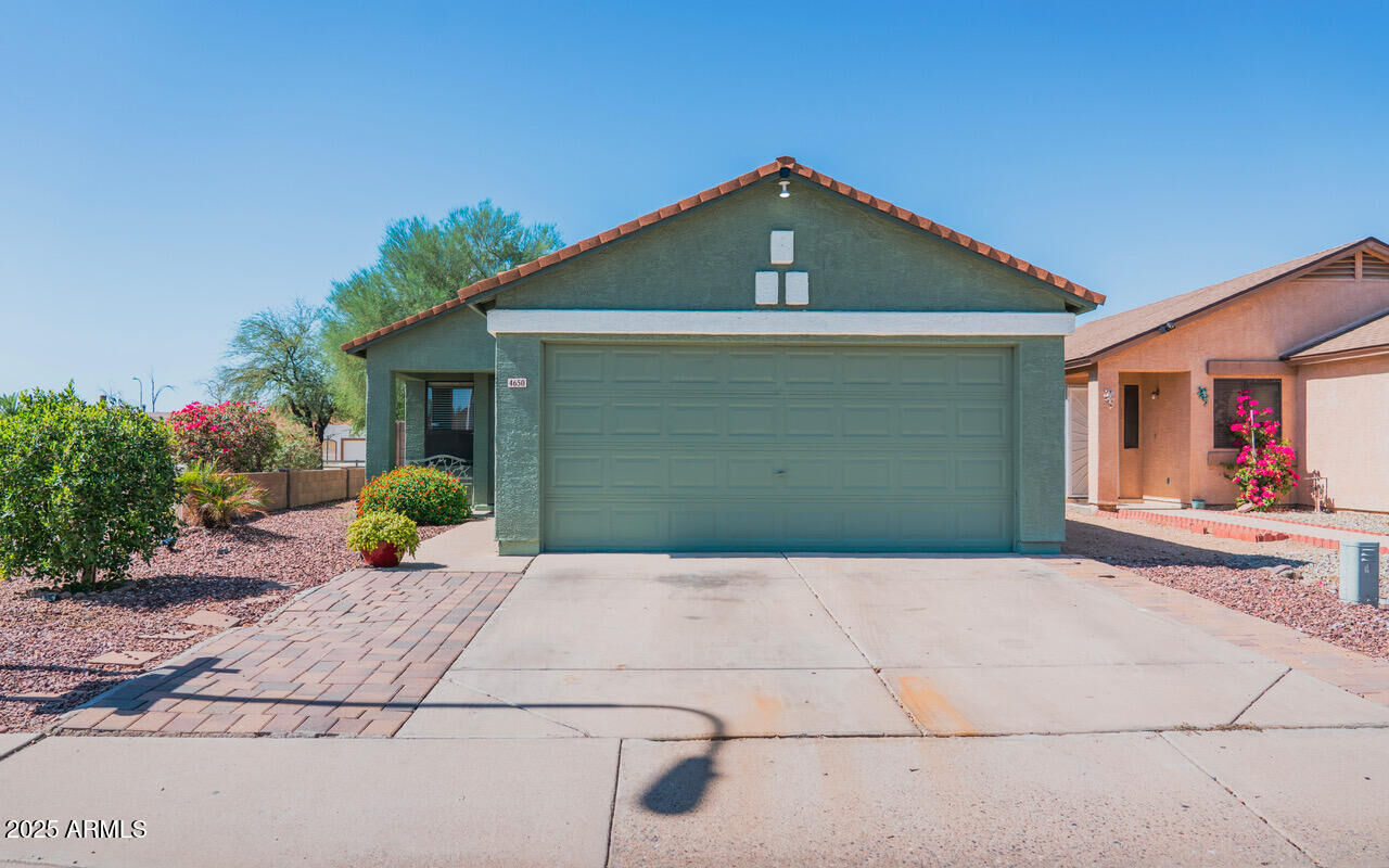 Property Photo: 4650 N 86th Drive AZ 85037