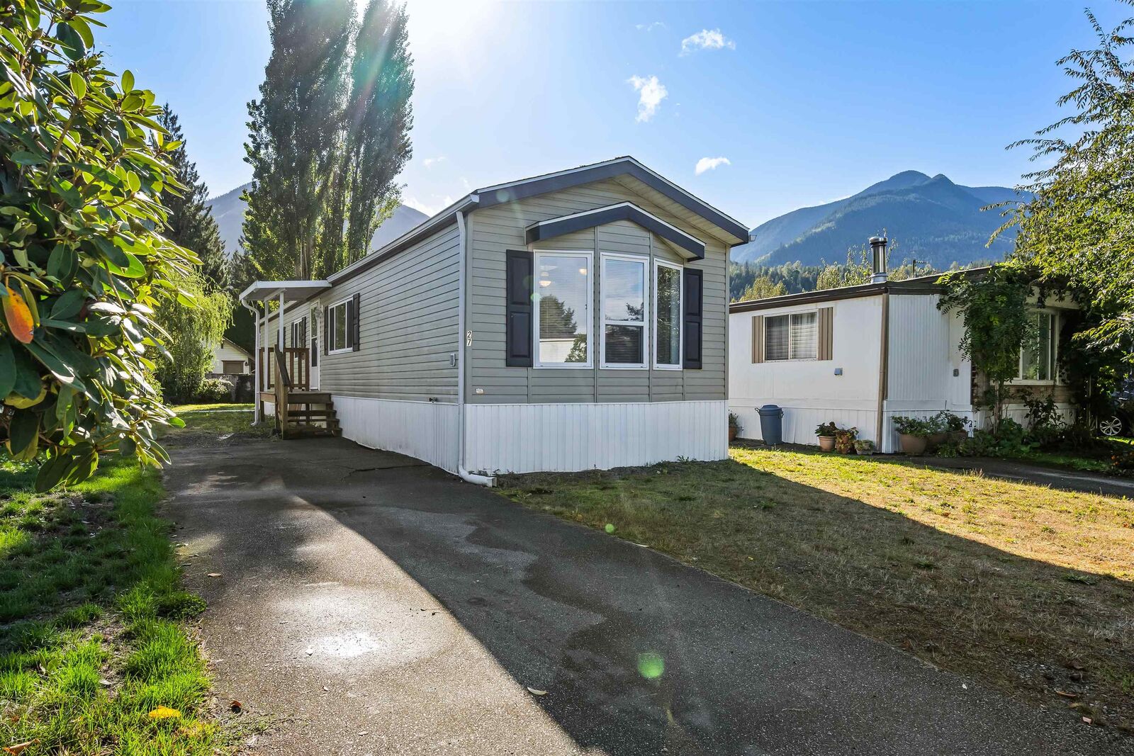 Photo de la propriété: 46484 Chilliwack Lake Road 27 BC V2R 3R7
