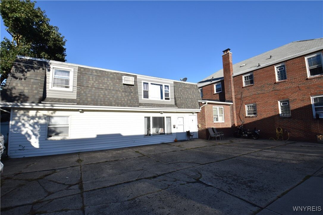 Property Photo:  1455 Sheridan Drive 5  NY 14217 