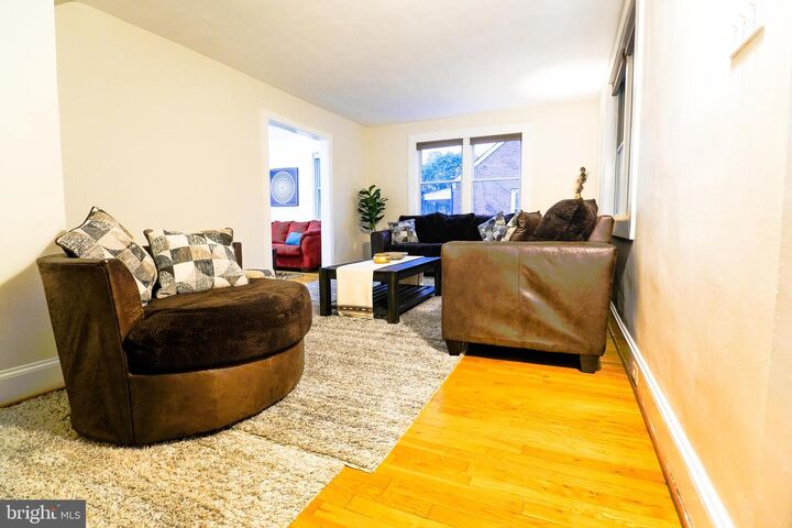 Property Photo: 905 Woodsdale Road MD 21228