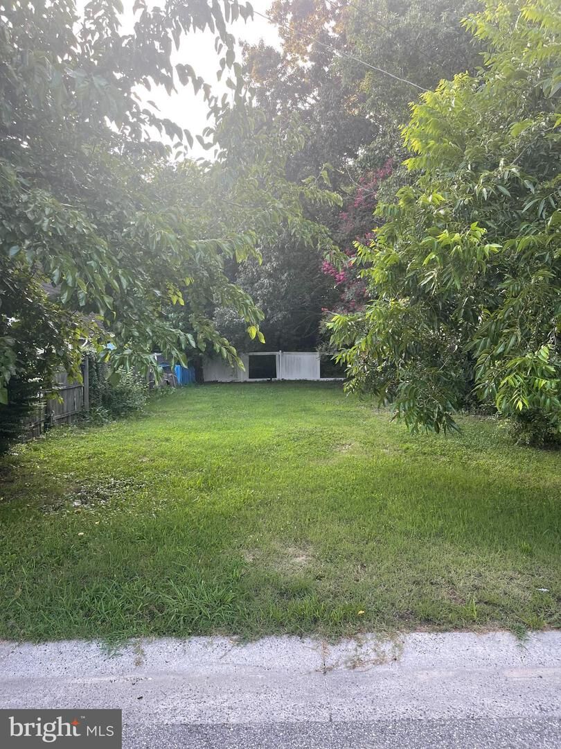 Property Photo:  611 Hubert Street  MD 21613 