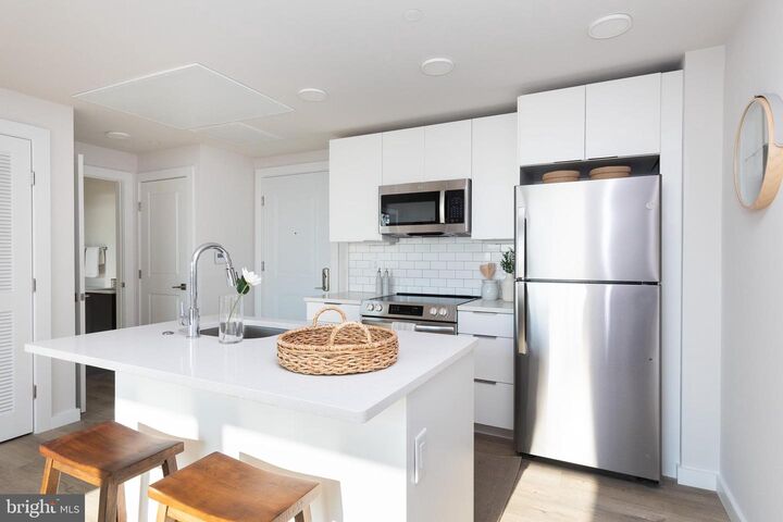 Property Photo: 1130 N Delaware Avenue 620 PA 19125