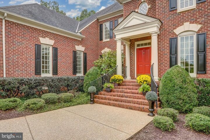 Property Photo: 13327 Ellerton Terrace VA 23113