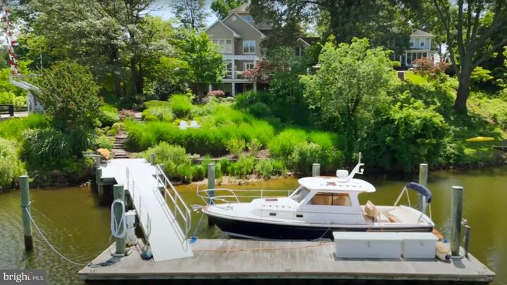 411 Ridgely Avenue  Annapolis MD 21401 photo