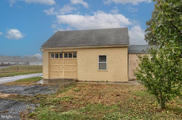 Property Photo: 9651 Old Rte 22 PA 19507