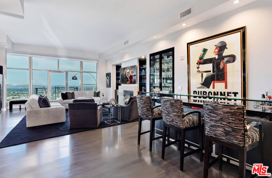 Property Photo: 10776 Wilshire Blvd CA 90024