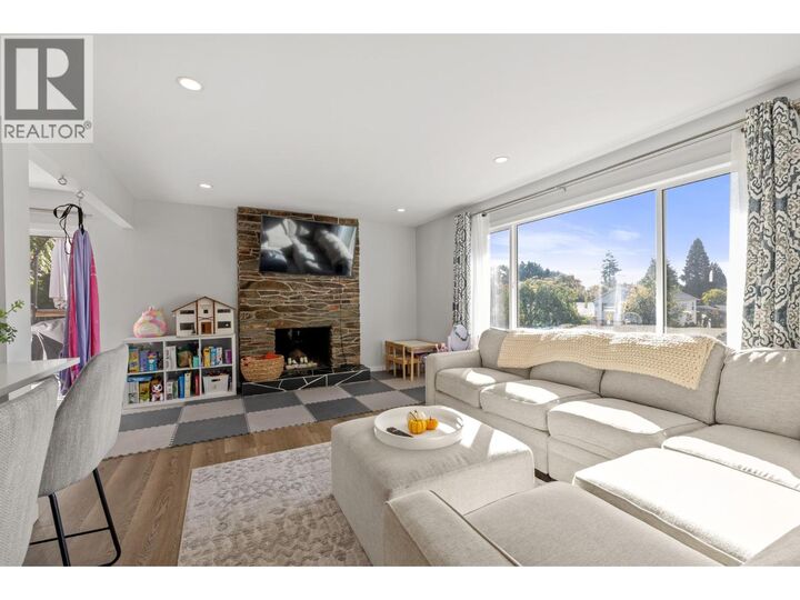 Property Photo:  1390 Mountain Avenue  BC V1Y 7H4 