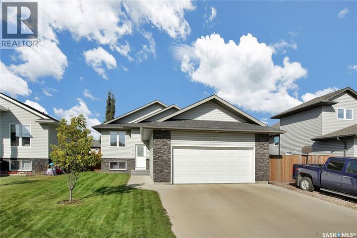 609 Reimer Road  Martensville SK S0K 0A2 photo