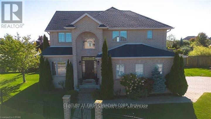 Property Photo:  2016 Beaverbrook Avenue  ON N6H 5X3 
