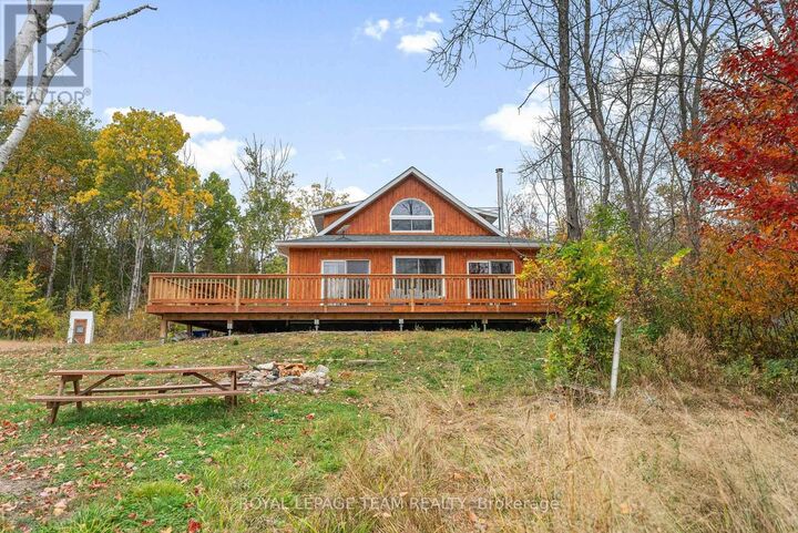 Property Photo: 679 Curtiss Road ON K0J 1B0