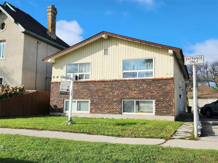 804 Victor Street  Winnipeg MB R3E 1Y6 photo