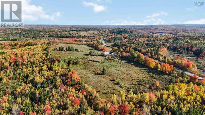 Property Photo: 15614 Highway 224 NS B0N 2H0