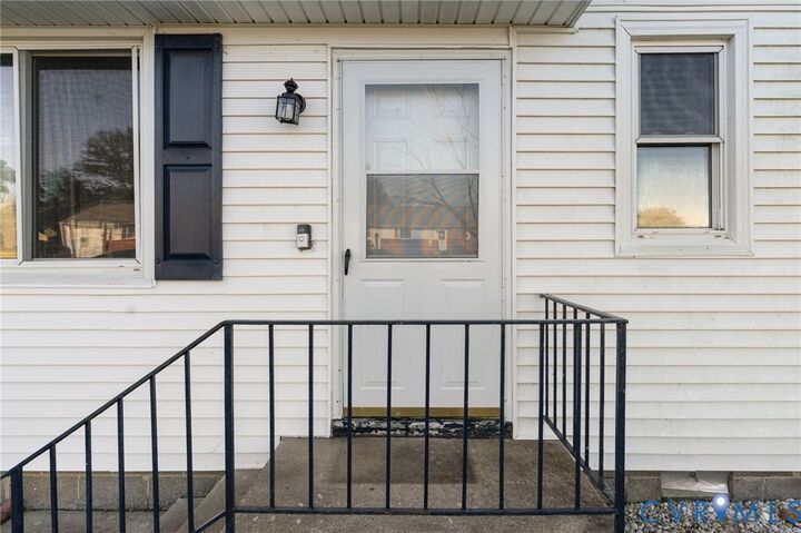 Property Photo: 3101 Glenoa Road VA 23223