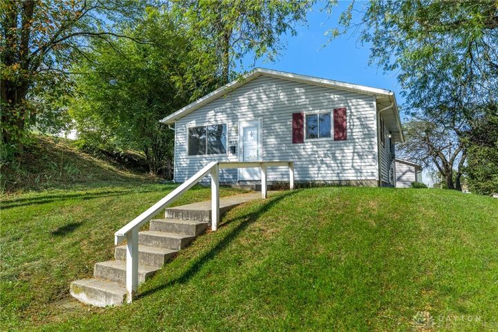 Property Photo: 875 Gable Street OH 45505