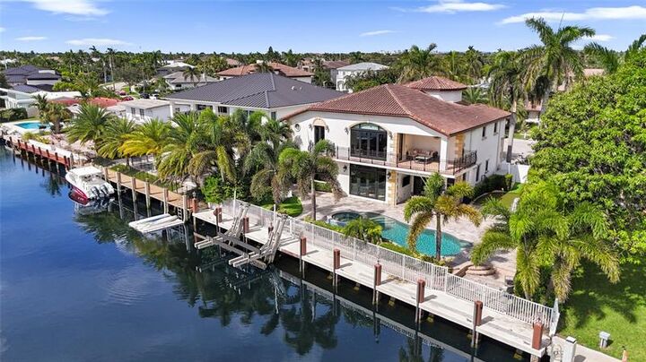 Property Photo: 4930 NE 27th Ter FL 33064