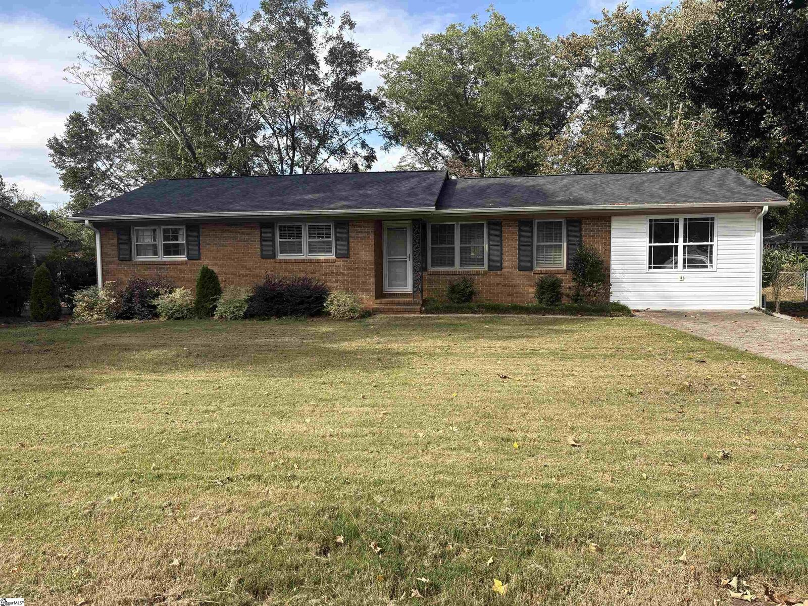 Property Photo: 3036 Elmhurst Drive SC 29316