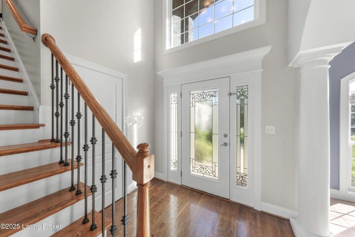 Property Photo:  11006 Radleigh Ln  KY 40291 