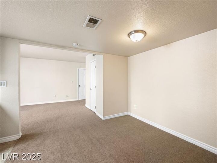 Property Photo: 5314 River Glen Drive 288 NV 89103