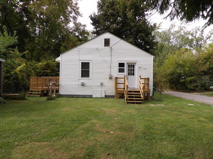 Property Photo: 617 Kingsporte Lane IN 46350