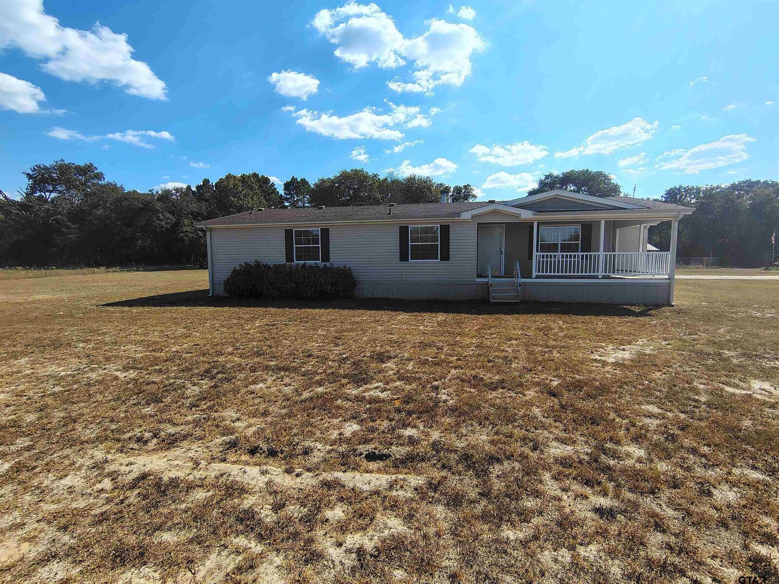 Property Photo: 421 County Road 3820 TX 75765