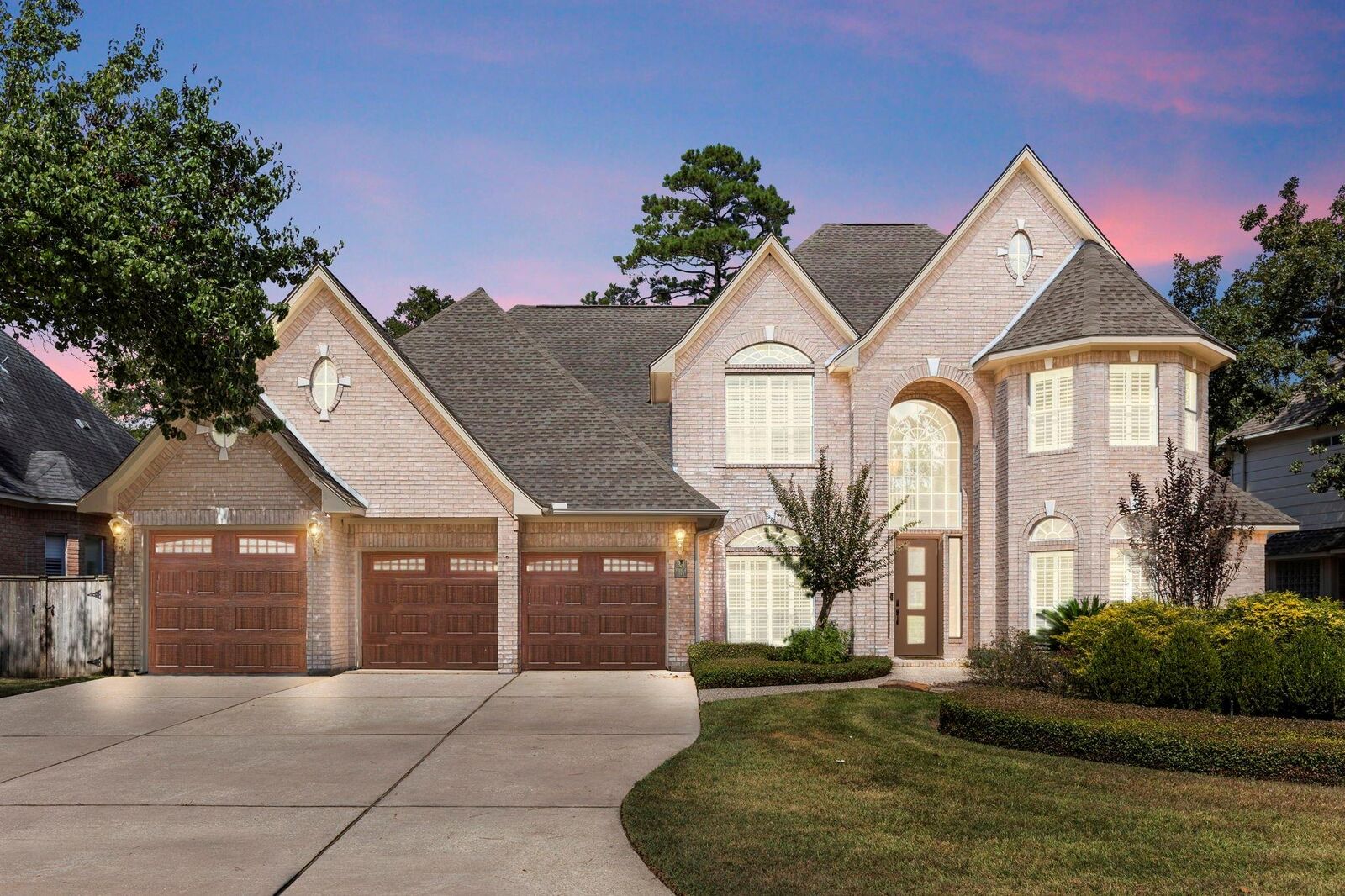 Property Photo: 39 Pebble Cove Drive TX 77381