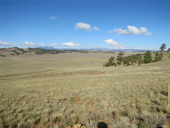 Property Photo:  533 Cohonina Rd  CO 80449 