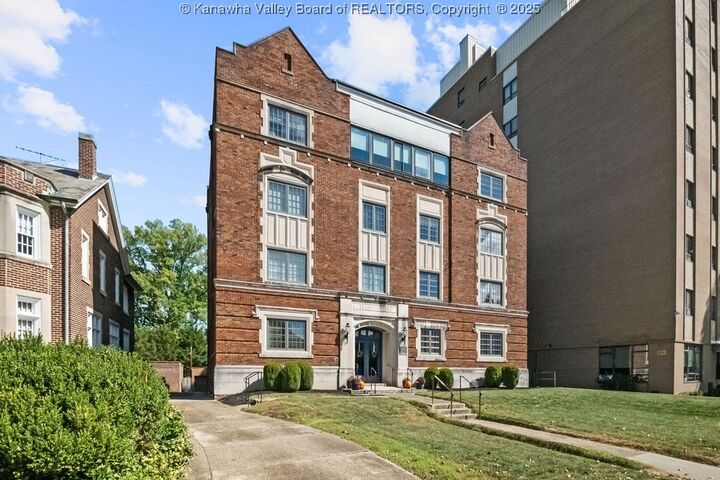 1570 Kanawha Boulevard E 400  Charleston WV 25311 photo