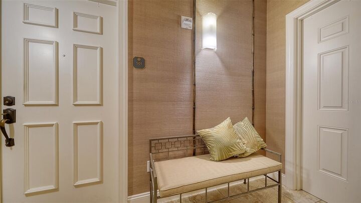 Property Photo: 505 S Orange Avenue 501 FL 34236