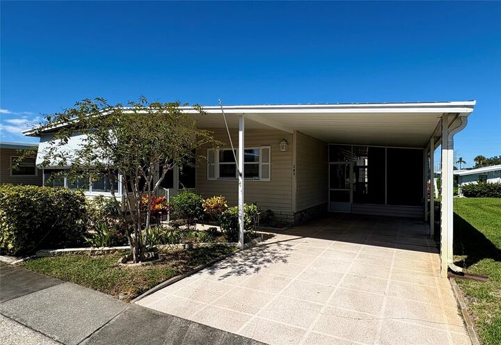 Property Photo:  203 Red Maple Drive  FL 34684 