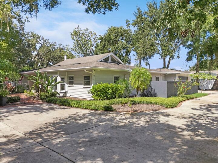 Property Photo: 954 N Texas Avenue FL 32804