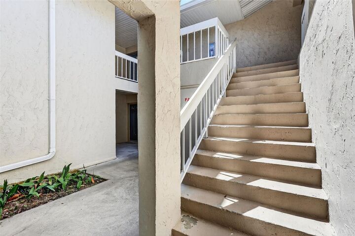 Property Photo: 2121 Wood Street 226 FL 34237