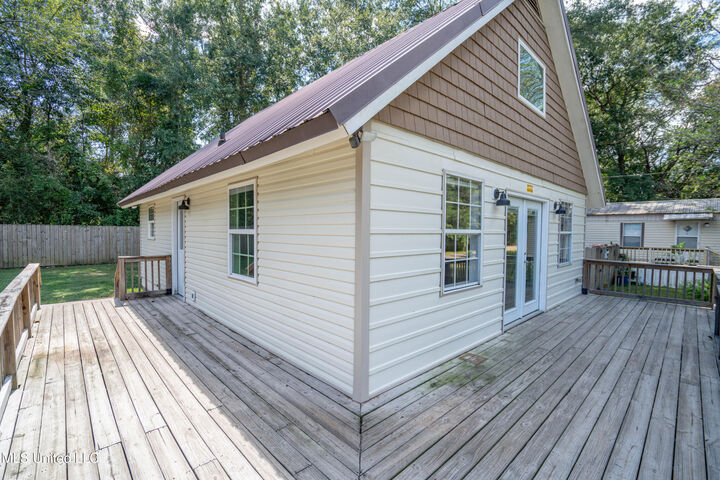 Property Photo:  1076-R Lilinoe Way  MS 39525