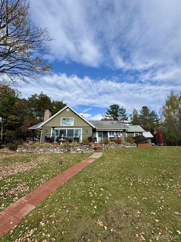 828 N Horseshoe Lake Drive  Gwinn MI 49841 photo