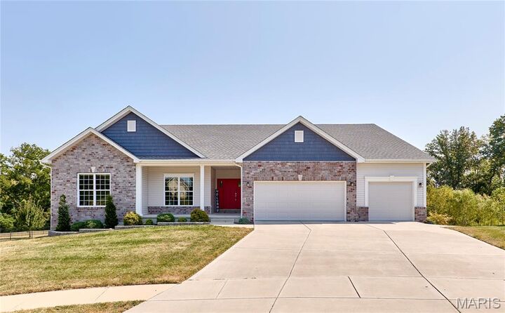 528 Leaning Woods Street  St Charles MO 63301 photo