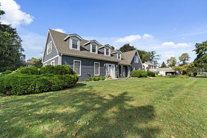 2746 Manor Ave  Mount Pleasant WI 53406 photo