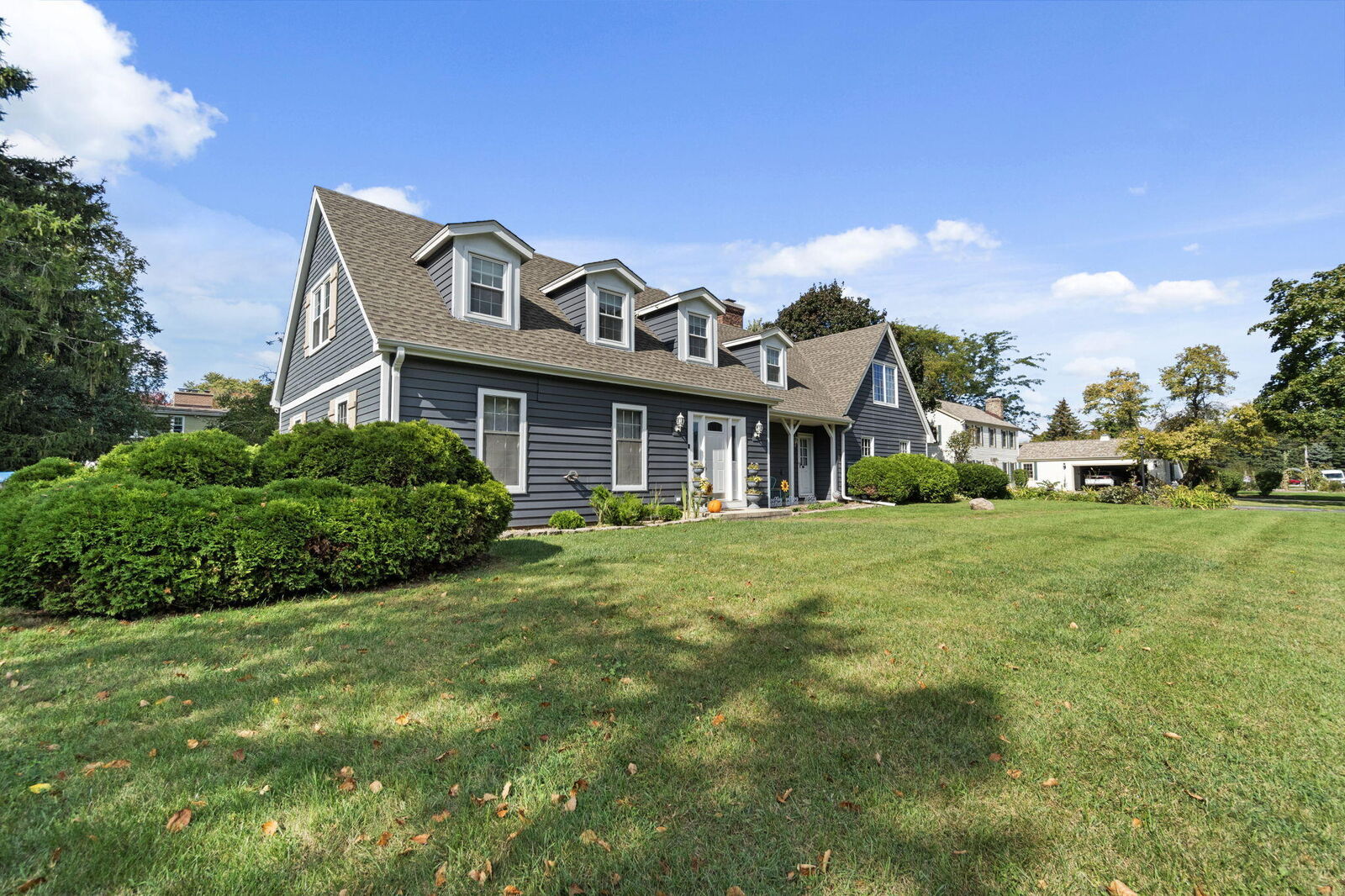Property Photo: 2746 Manor Ave WI 53406
