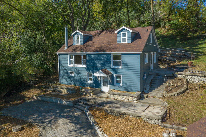 Property Photo: 1515 Hillside Ln WI 53033