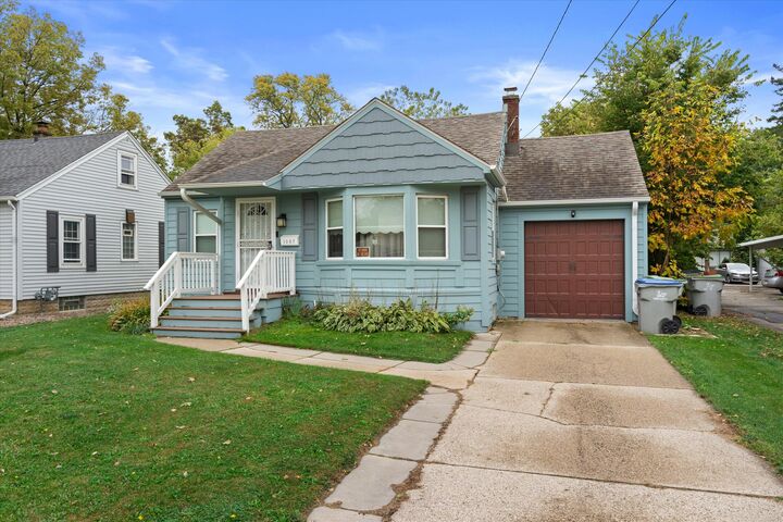 1307 W Lawn Ave  Milwaukee WI 53209 photo