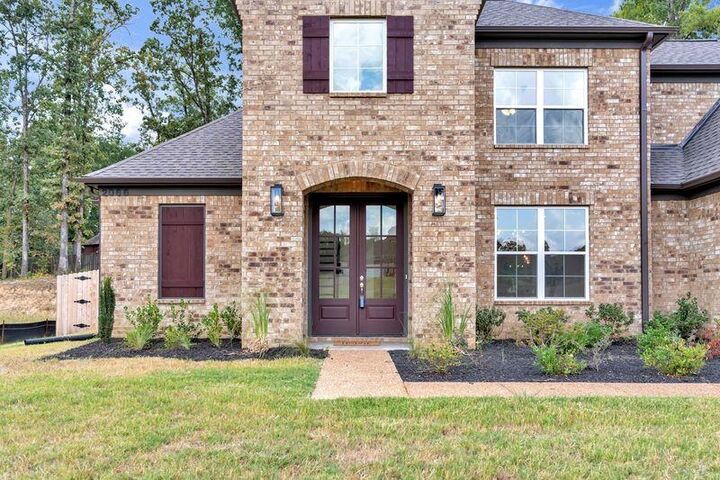 Property Photo: 2067 Belmarie Dr MS 38672-6456