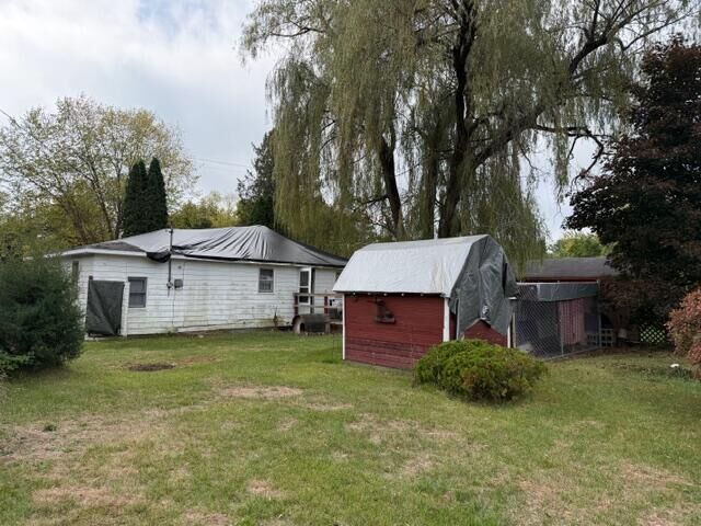 Property Photo: 1561 E Croton Drive MI 49337