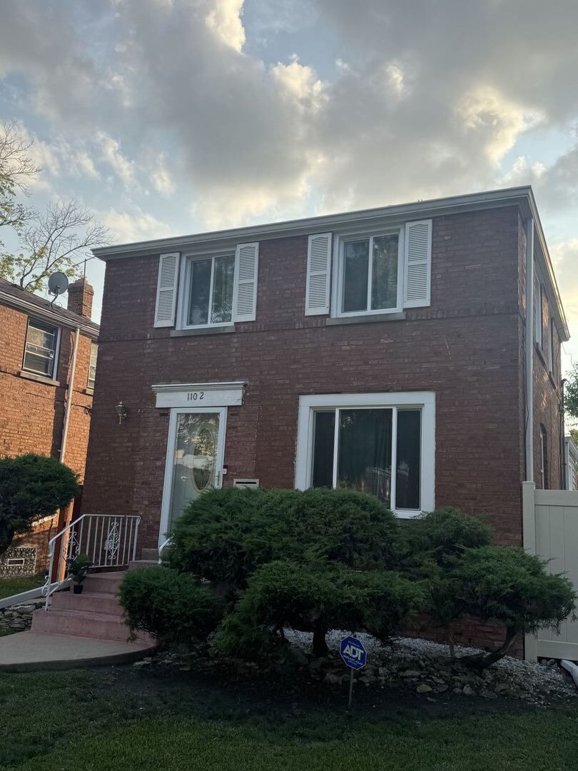 Property Photo: 1102 Marshall Avenue IL 60104