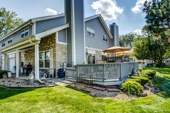 Property Photo:  7110 Coachwood Trail None  IL 60477 