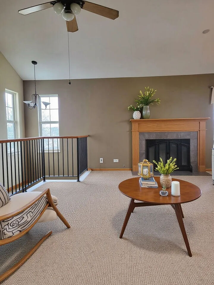 Property Photo: 2492 Dickens Drive 2492 IL 60503